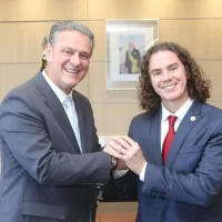 Veneziano-e-ministro-da-Agricultura-800x500